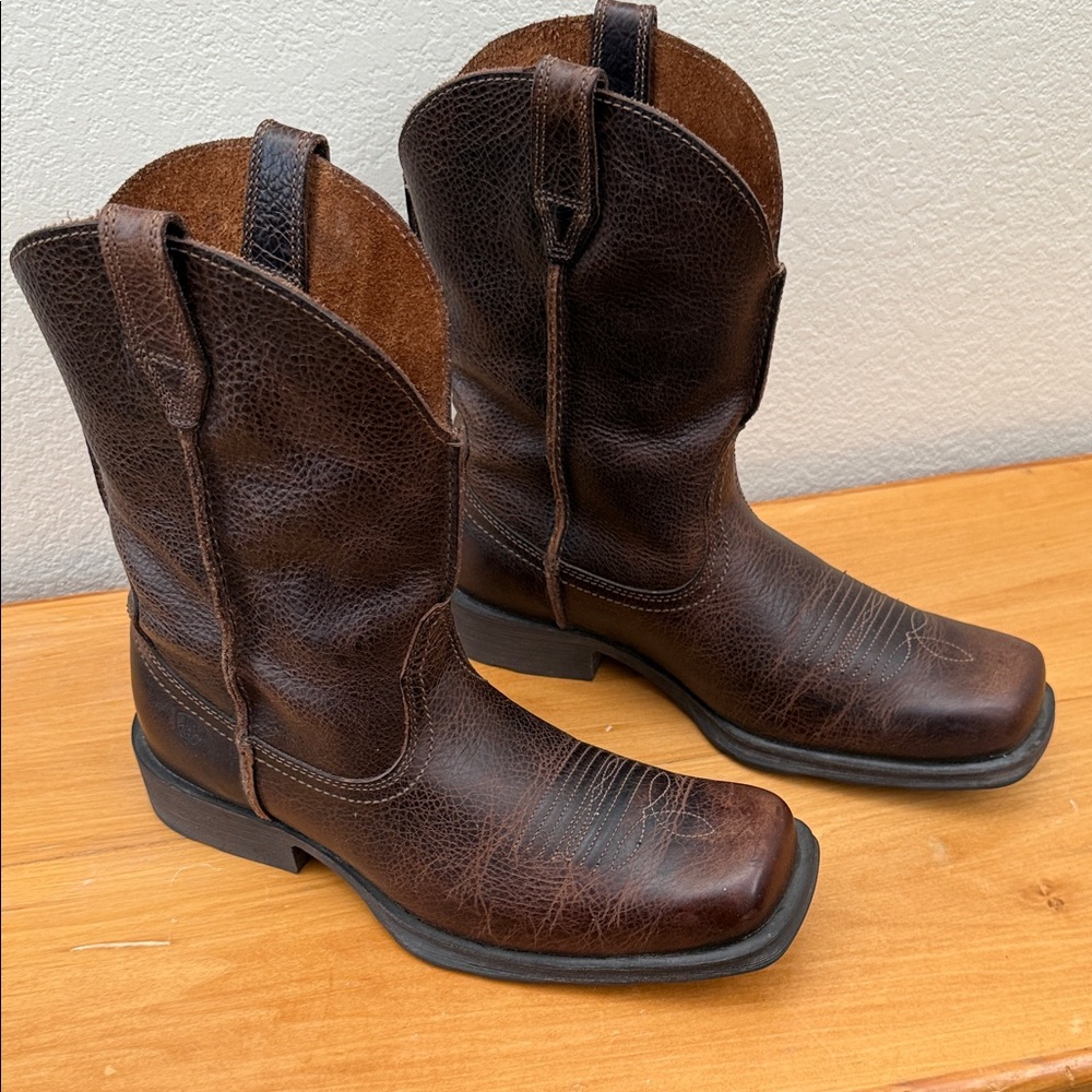 Ariat Men’s Rambler Dark Brown Western Boots